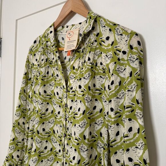 Conversations By Anthropologie 16 of 52 Blouse Sz 2 Green Cats Print Button Up - Picture 2 of 12